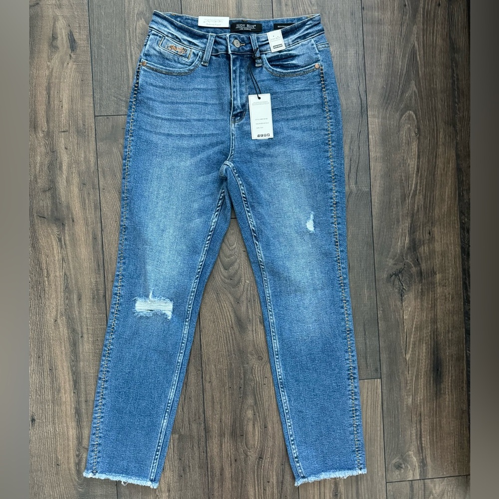 Judy Blue Boyfriend Fit Raw Hem High Waist Distressed   Jeans